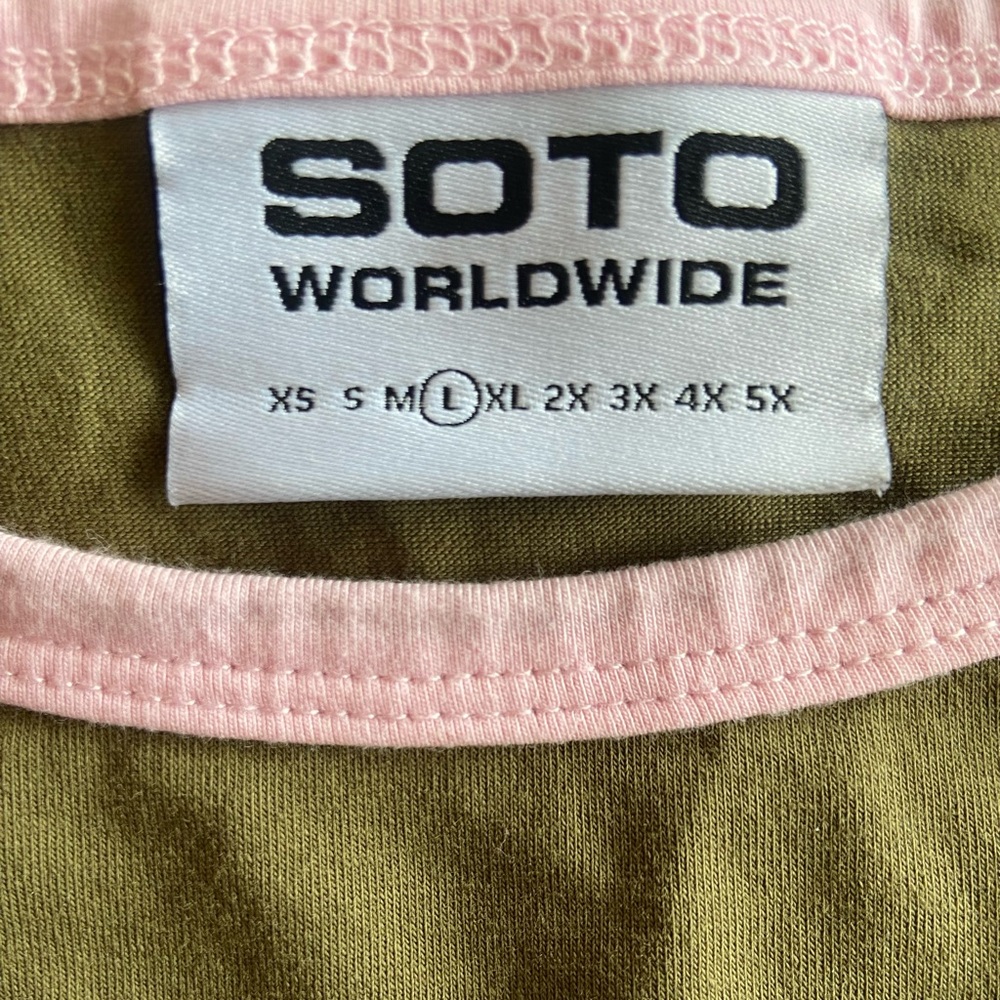 Soto Worldwide baby head crop top - Picture 3 of 3